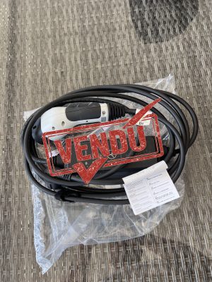 X Mercedes-Benz Chargeur Neuf !