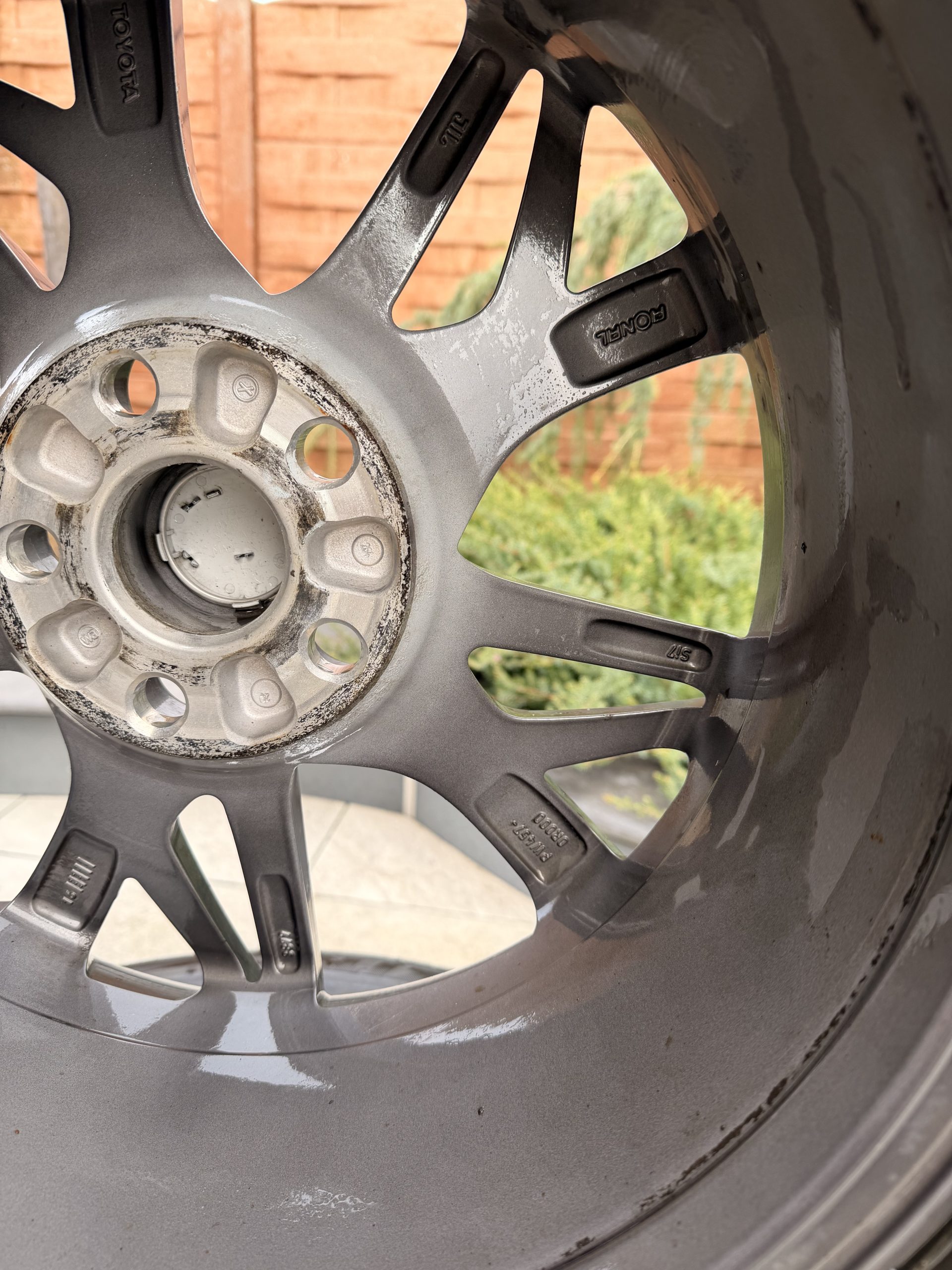 Original 17" Toyota RAV 4 Jantes et Pneus M7 – Image 7