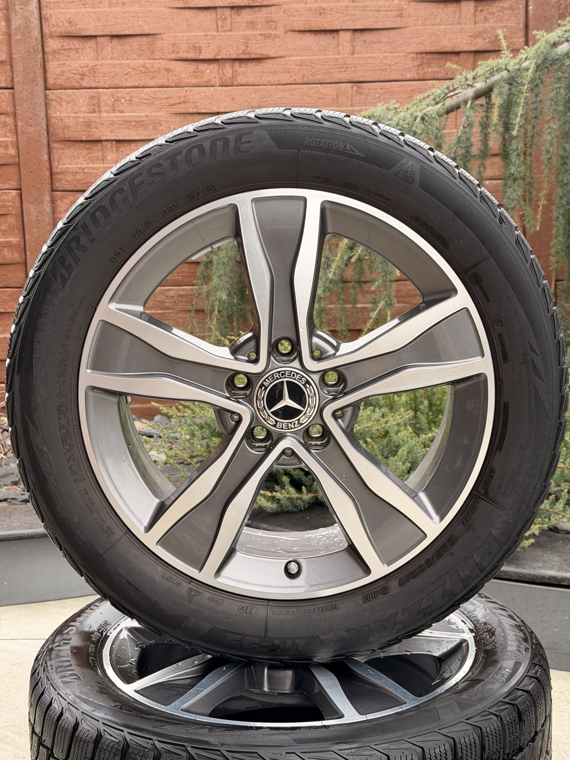 Original 17" Mercedes Benz Classe C W205 Jantes et pneus M3 – Image 2