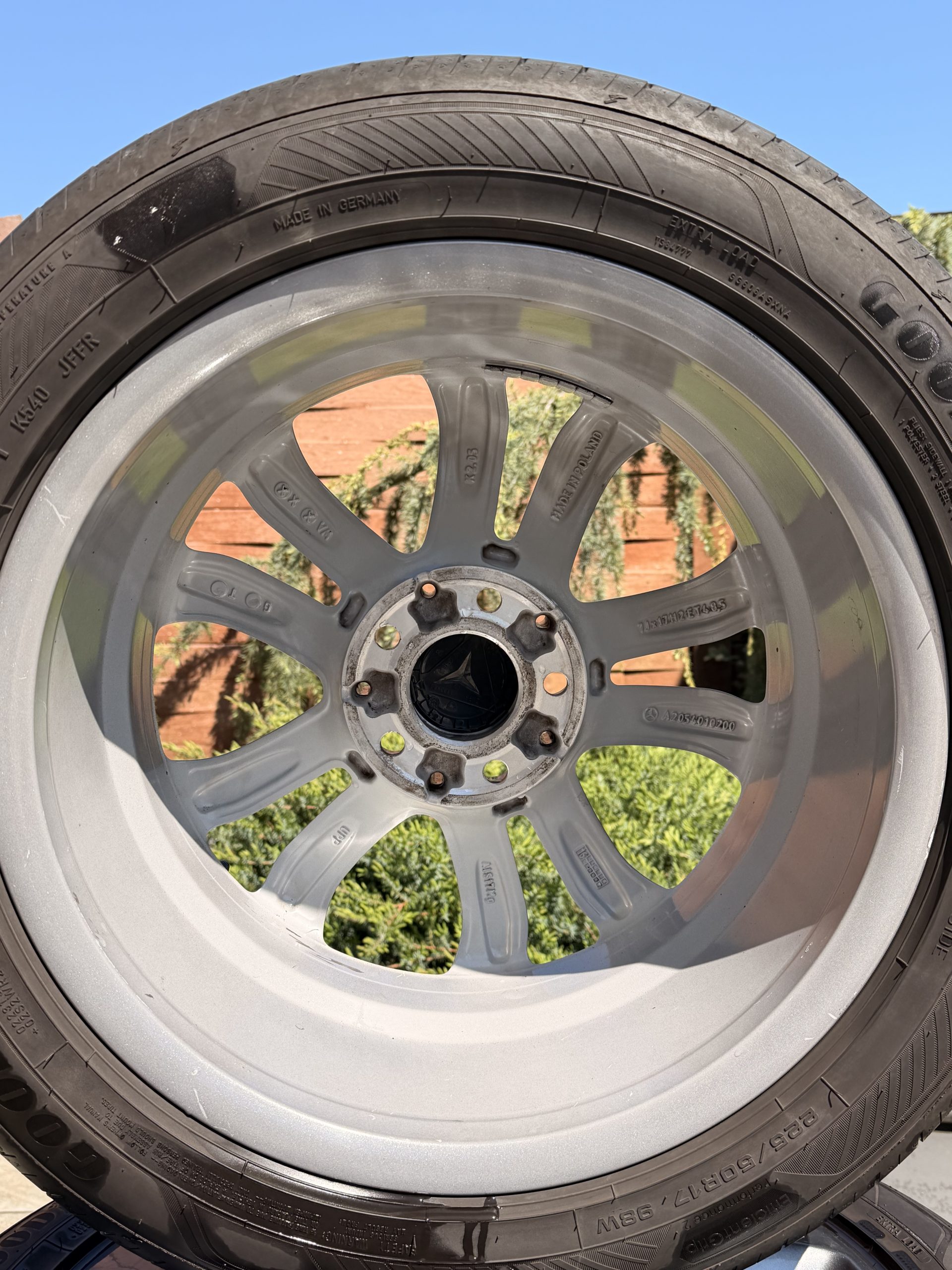 Original 17" Mercedes-Benz Classe C W205 Jantes et pneus M8 – Image 6