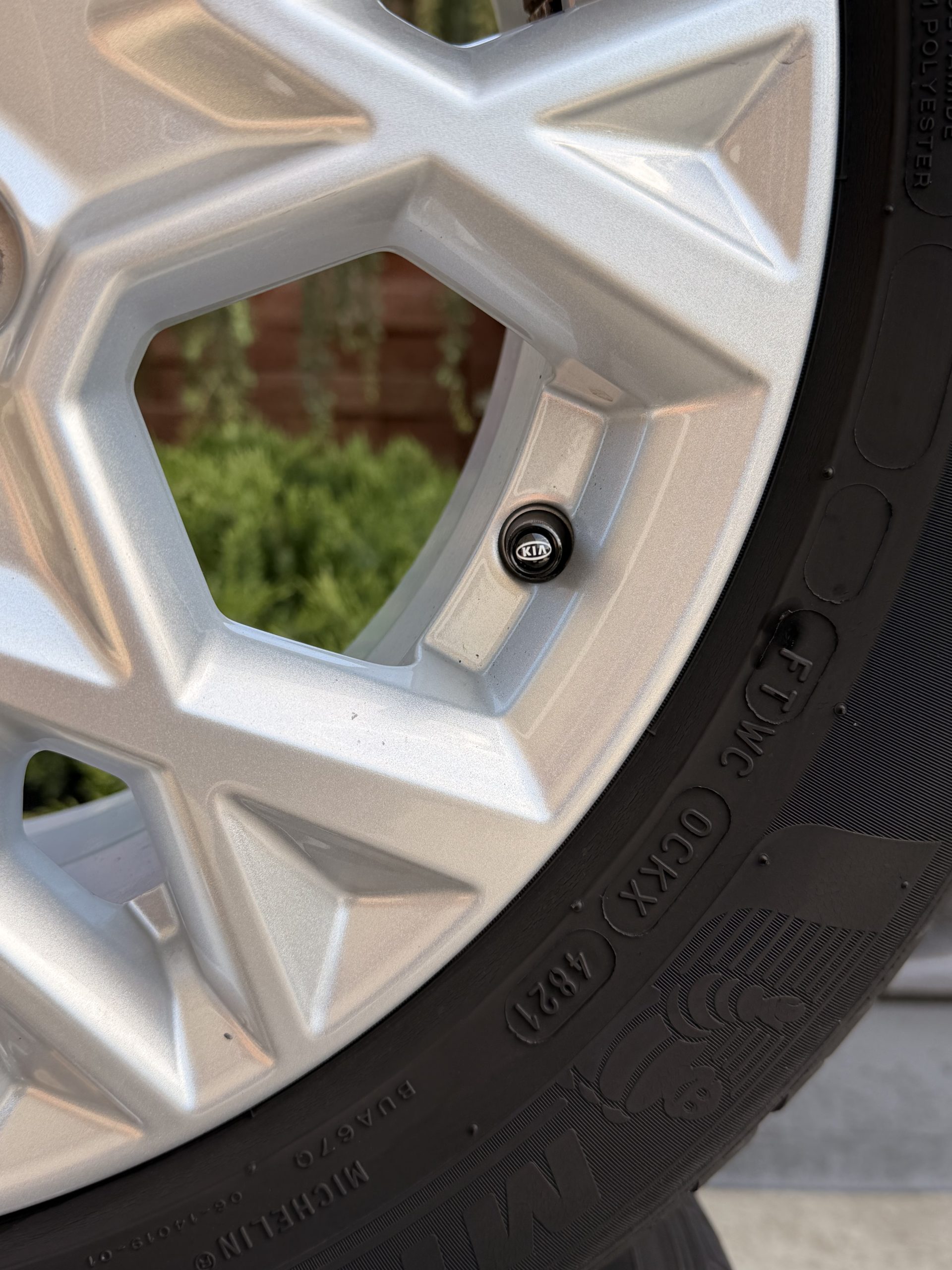 Original 16" KIA Ceed – Jantes et pneus M12 – Image 9
