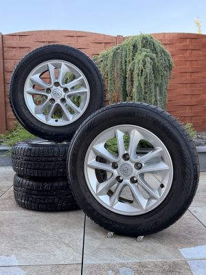 Original 16" Hyundai i30 – Jantes et pneus M25